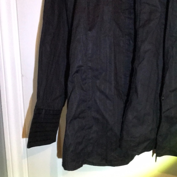 Black button down shirt - Picture 4 of 4